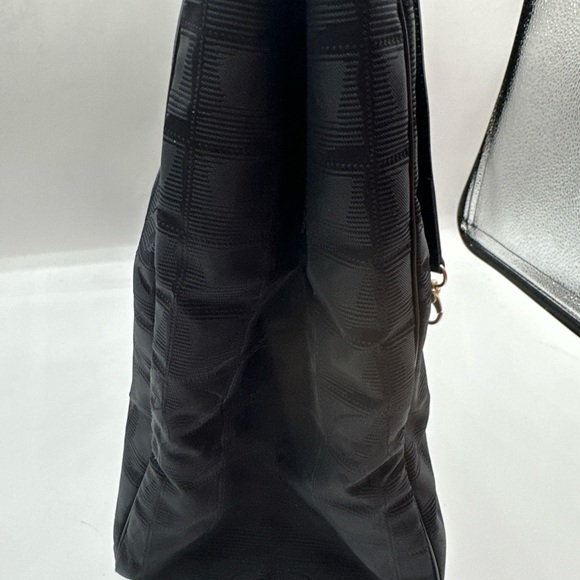 Authentic CHANEL Nylon Travel Tote Bag Handbag - Picture 4 of 16